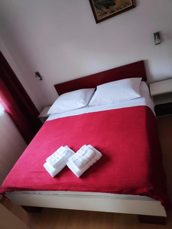 Apartman Rivana Baška Voda Exterior foto